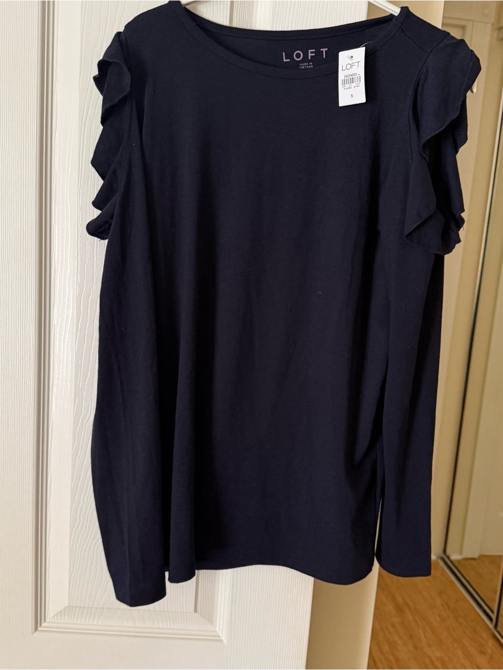 LOFT Ann Taylor NavyLong-Sleeve Ruffle Cold Shoulder Top Size Small NWT